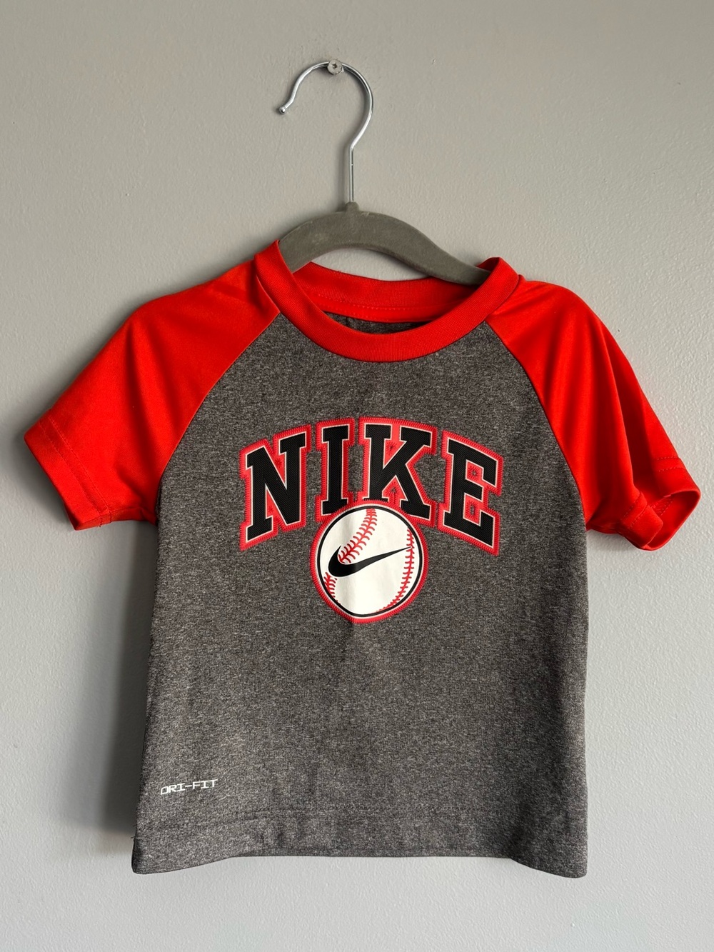 NWOT Toddler Boy Nike Baseball Tee 2T